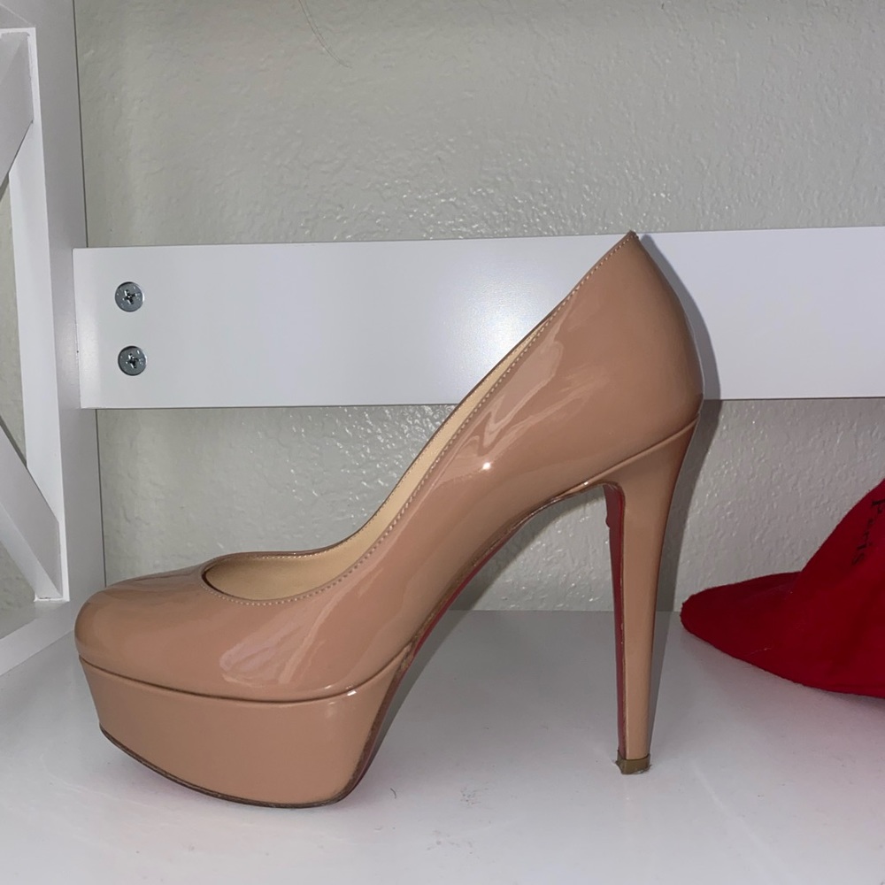 Louboutin shoes tan
